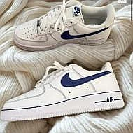 에어포스1 '07 LV8 화이트 딥 로얄 블루 17.8